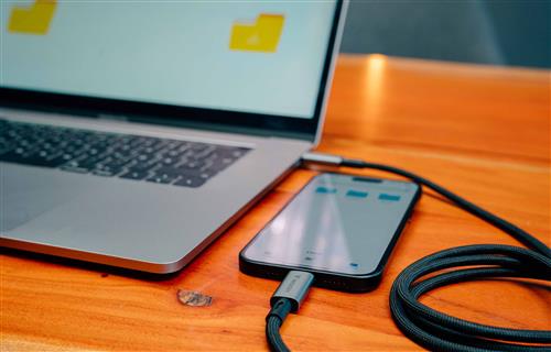 SYNC N CHARGE CABLE USB-C TO USB-C 240W 40 GBPS 120 CM