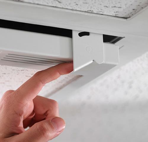 STORAGE BOX BY MEANS OF A FALSE CEILING PANEL WITH COLUMN FIXING