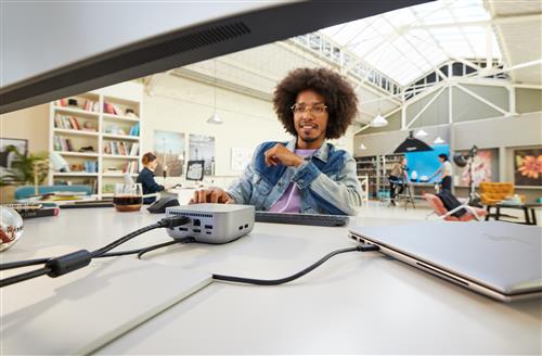 THUNDERBOLT 4 ULTRA 180W G6 DOCK SB