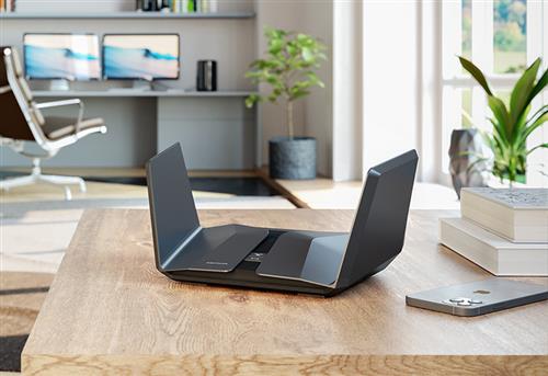 NETGEAR Nighthawk RAXE500 router wireless Gigabit Ethernet Tri-band (2,4 GHz/5 GHz/6 GHz) Nero