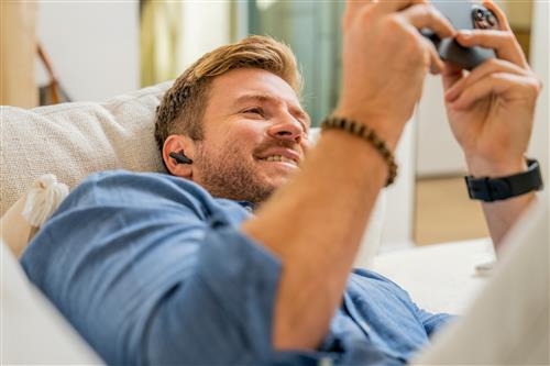 POLY Voyager Free 60 UC Black Basic Charge Case Custodia per ricarica