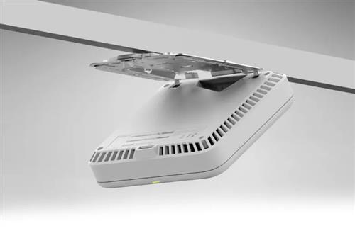 NETGEAR WBE710 Bianco Supporto Power over Ethernet (PoE)