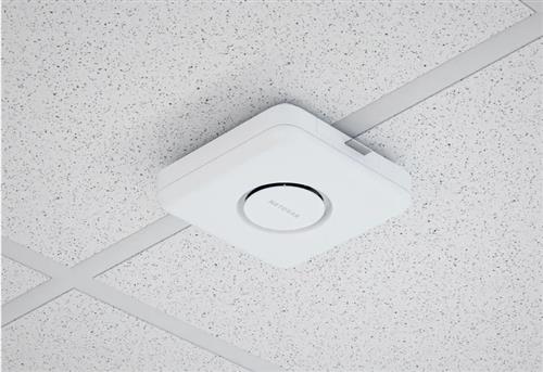 NETGEAR WBE710 Bianco Supporto Power over Ethernet (PoE)