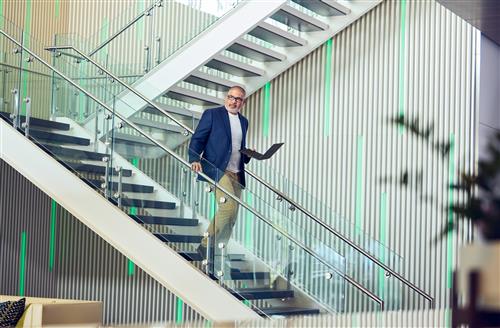 HP EliteBook Ultra G1i Next Gen AI PC Copilot+ PC Intel Core Ultra 5 238V Computer portatile 35,6 cm (14