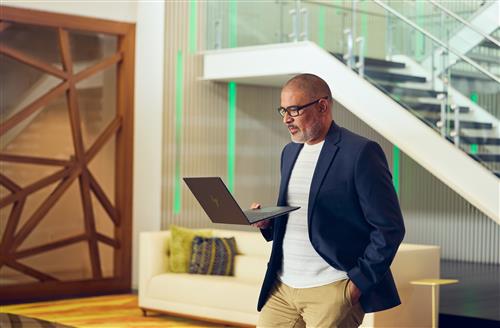 HP EliteBook Ultra G1i Next Gen AI PC Wolf Pro Security Edition Copilot+ PC Intel Core Ultra 7 256V Computer portatile 35,6 cm (14