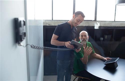 UNIVERSAL TABLET MAGNETIX GLASS MOUNT - BLACK