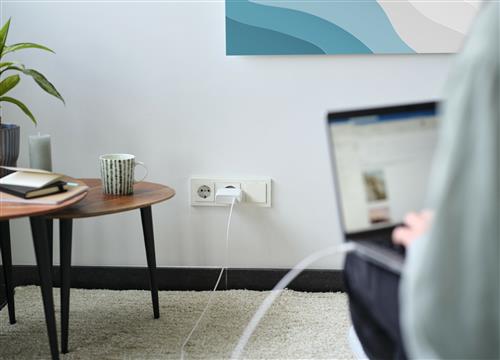 Trust Maxo Universale Bianco AC Interno