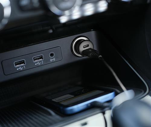 MAXO CARICABATTERIA AUTO RICARICA RAPIDA 38 W PD - NERO