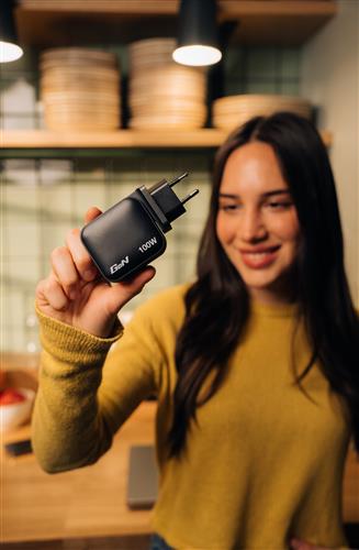 MINI GAN CHARGER 100W 4 PORT US/EU/UK ADP