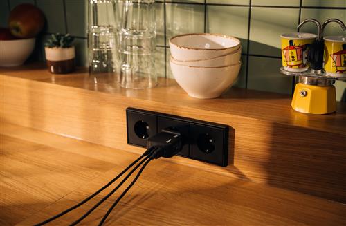 MINI GAN CHARGER 70W 3 PORT US/EU/UK ADP