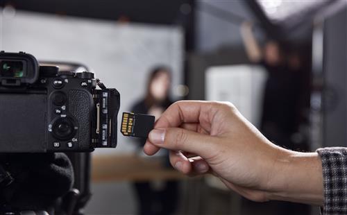 128GB SDXC CANVAS REACT PLUS U3 UHS-II 280R/100W V60 Full HD/4K