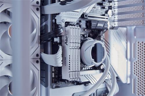 32GB DDR5-5600MT/S CL40 DIMM (Kit of 2) FURY Beast White XMP