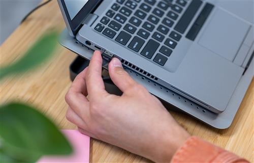 Trust Primo mouse Viaggio Ambidestro RF Wireless Ottico 1600 DPI