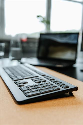 CHERRY KW 3000 tastiera Universale RF Wireless QWERTY Inglese Nero