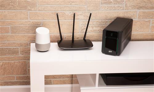 BACK-UPS 950VA 230V AVR SCHUKO 