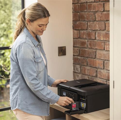 MULTIF. 3-IN-1 INKJET A COLORI 16 IPM 1.8IN WIFI 5GHZ E USB