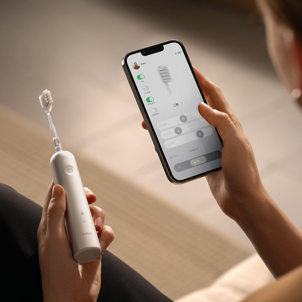 Laifen Wave Adulto Spazzolino rotante-oscillante Bianco