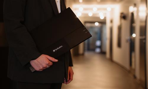 PMT-15 PORTABLE MNTR 15.6IN FULL HD 1080P METAL HOUSING